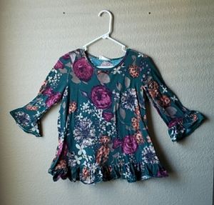 Peach Love California green/blue flower floral flowy top
